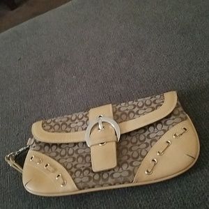 I'm  selling a coach  wallet